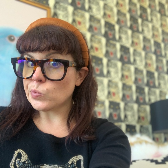 Meet your Posher, Heather - Picture 3 of 3